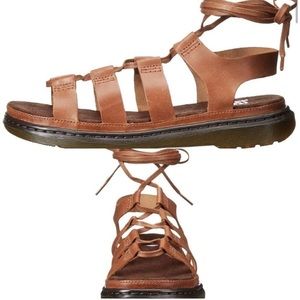 DR MARTENS || kristina ghillie sandals